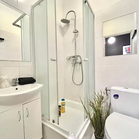 Apartel24pl Chopin House Self Check-in *