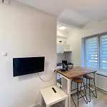 Apartel24pl Chopin House Self Check-in דירה ורשה